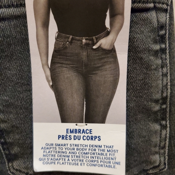 H&M Embrace High Ankle Black Skinny Jeans - Picture 7 of 11